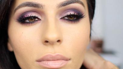 Makiyaj edərək makiyajsız göründü